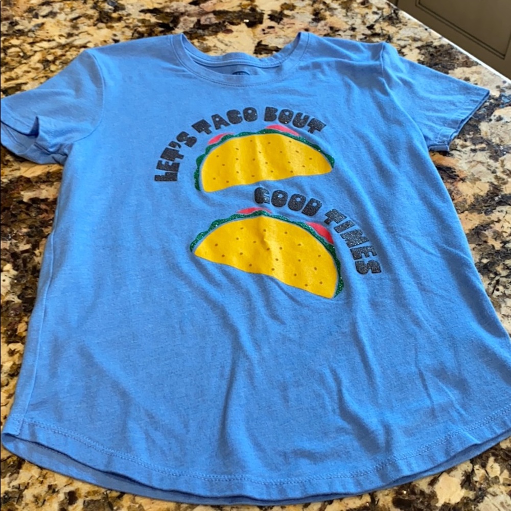 Old Navy tee